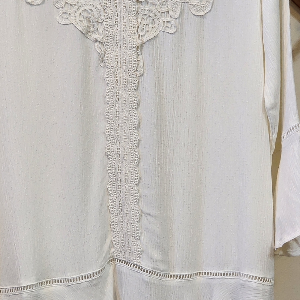 Suzanne Betro Tunic Blouse Cream White Medium NWT Crochet Lace Boho Bell Sleeve - Picture 6 of 16